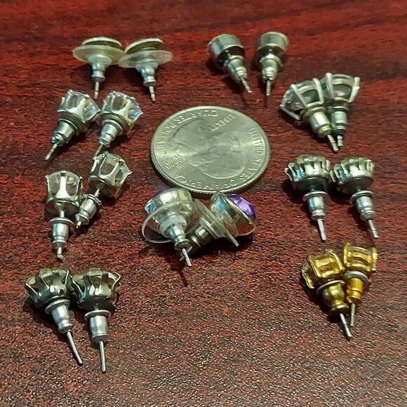 Medium Bling Stud Post Earrings Lot of 9 Stunning Pairs - Picture 5 of 5